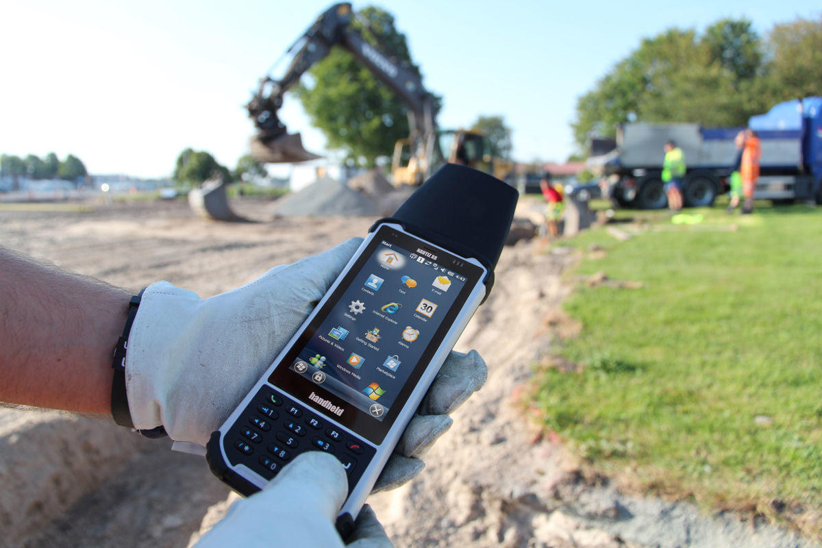 Meet Nautiz X8, a Versatile Tool for Field Workers