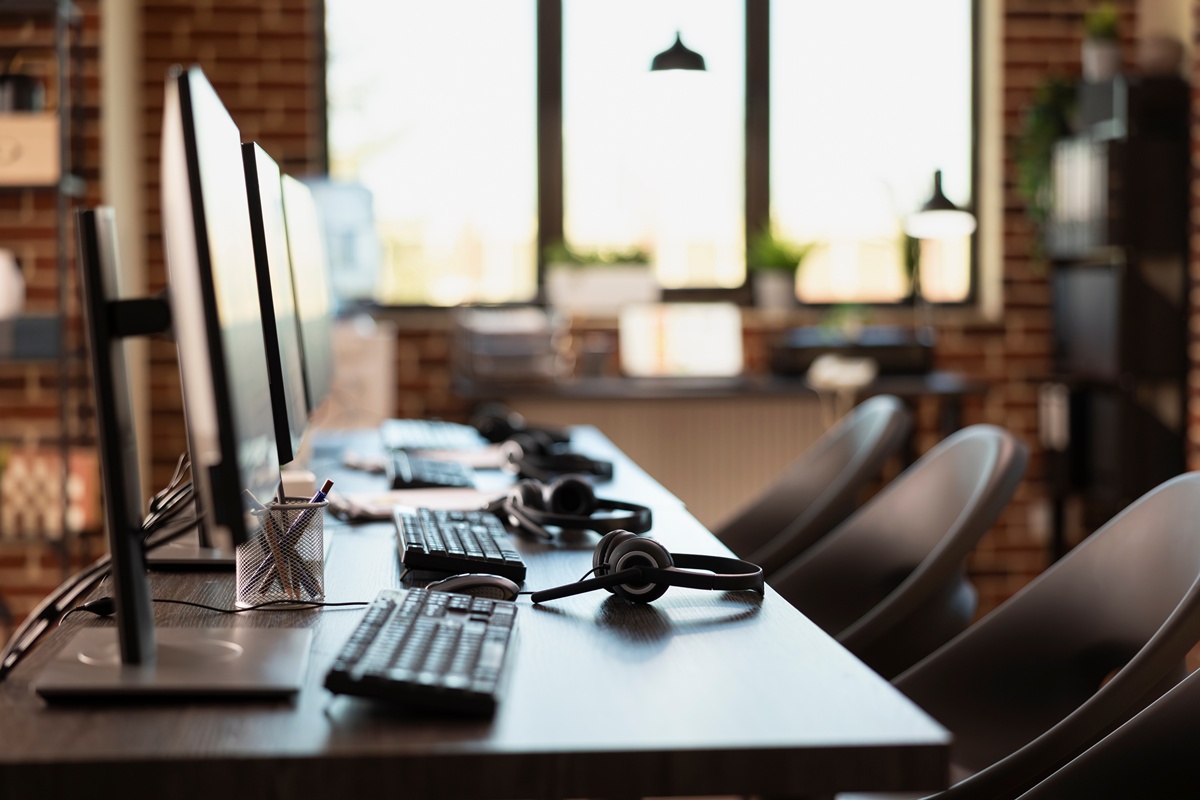 Vacant contact center showing the AI takeover.