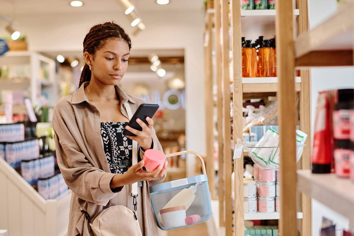 Overwhelmed Shoppers Are a CX Red Flag for Beauty Retail